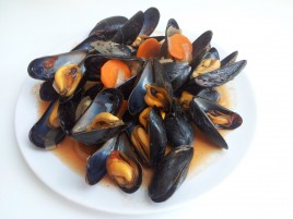 Мидии с/м в половинке ракушки 30/40 1кг. Китай